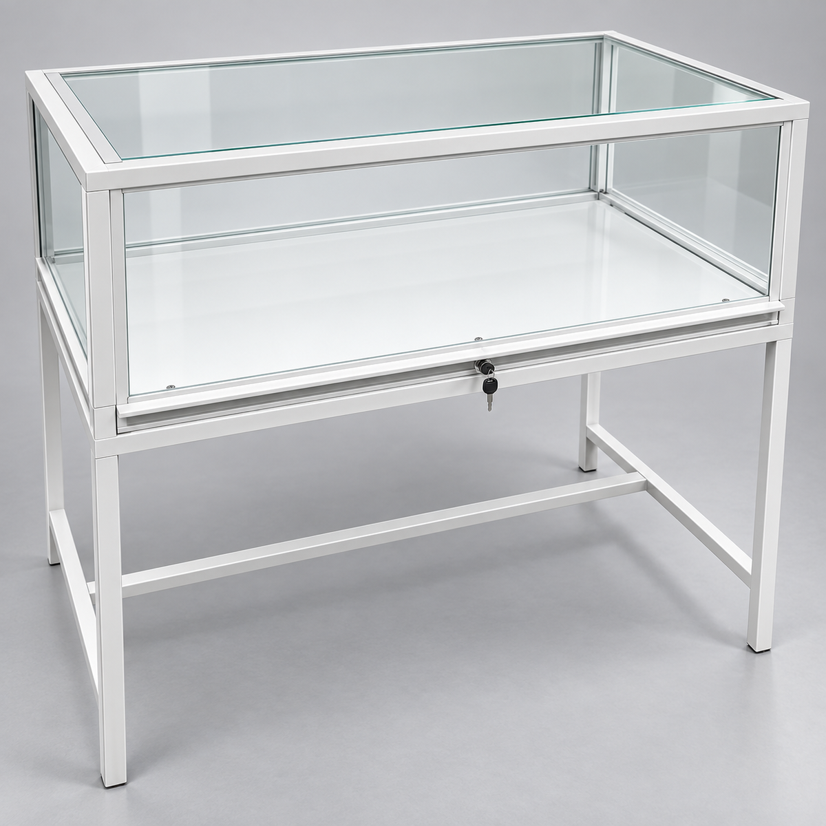 Luxury 4ft Retail Showcase in white – glass and locking detail
